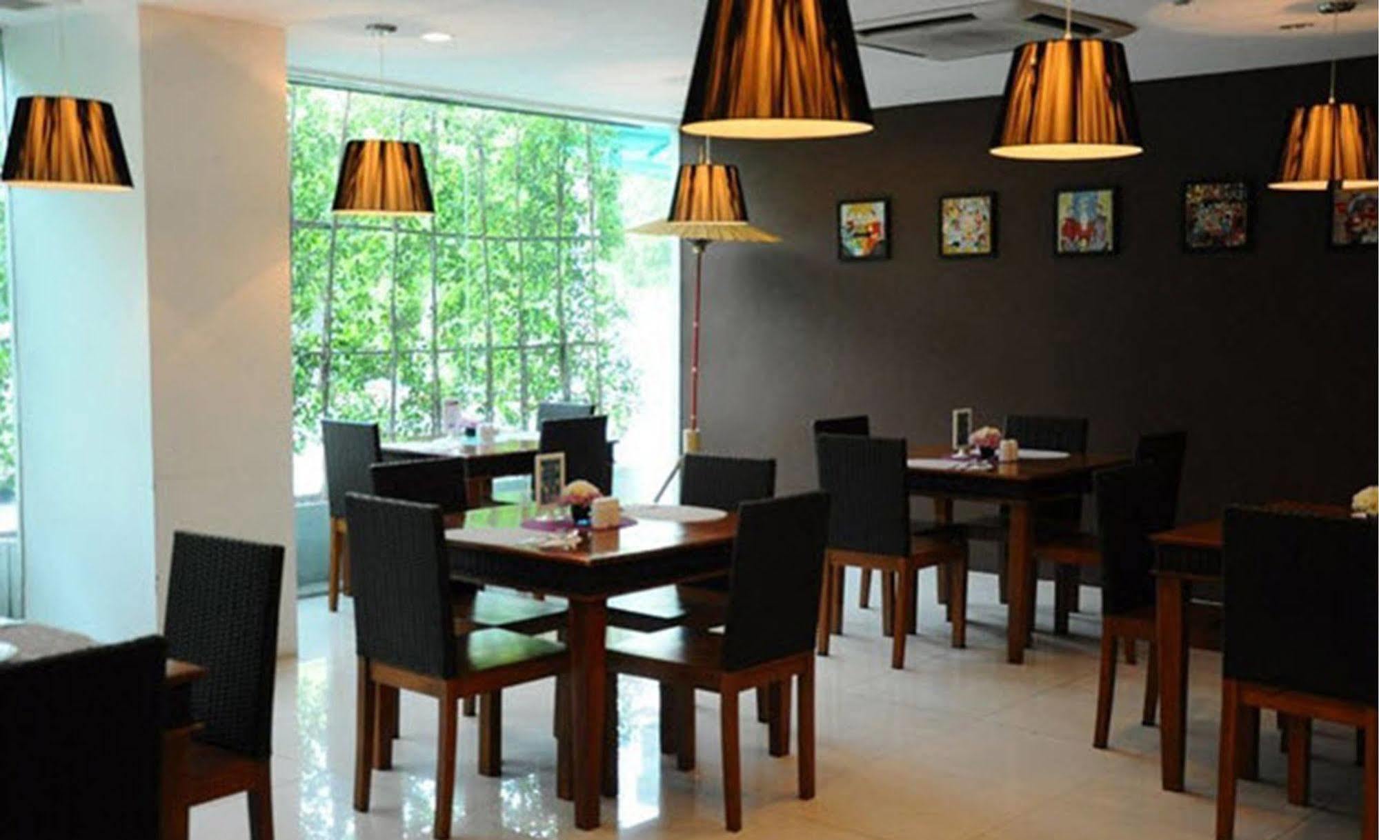 Sathorn Grace Serviced Residence Bangkok Zewnętrze zdjęcie